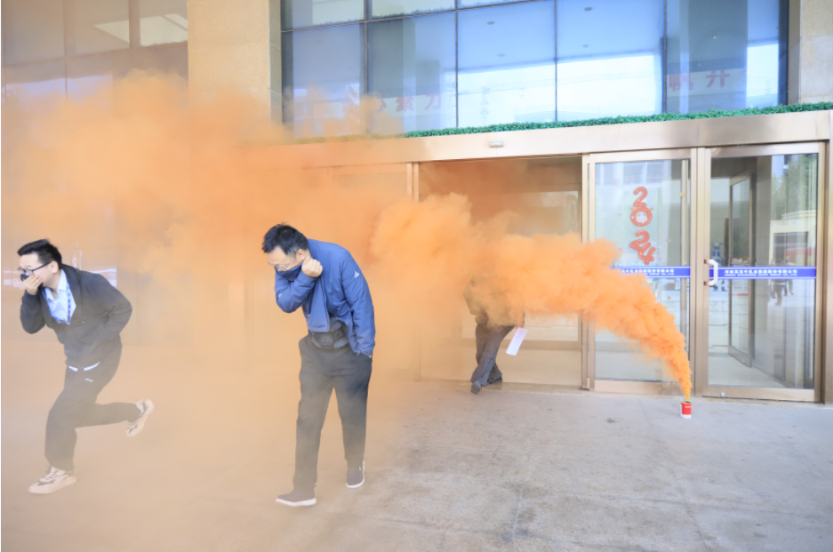 增強(qiáng)消防意識(shí)，筑牢安全底線丨花花牛乳業(yè)集團(tuán)組織消防應(yīng)急演練