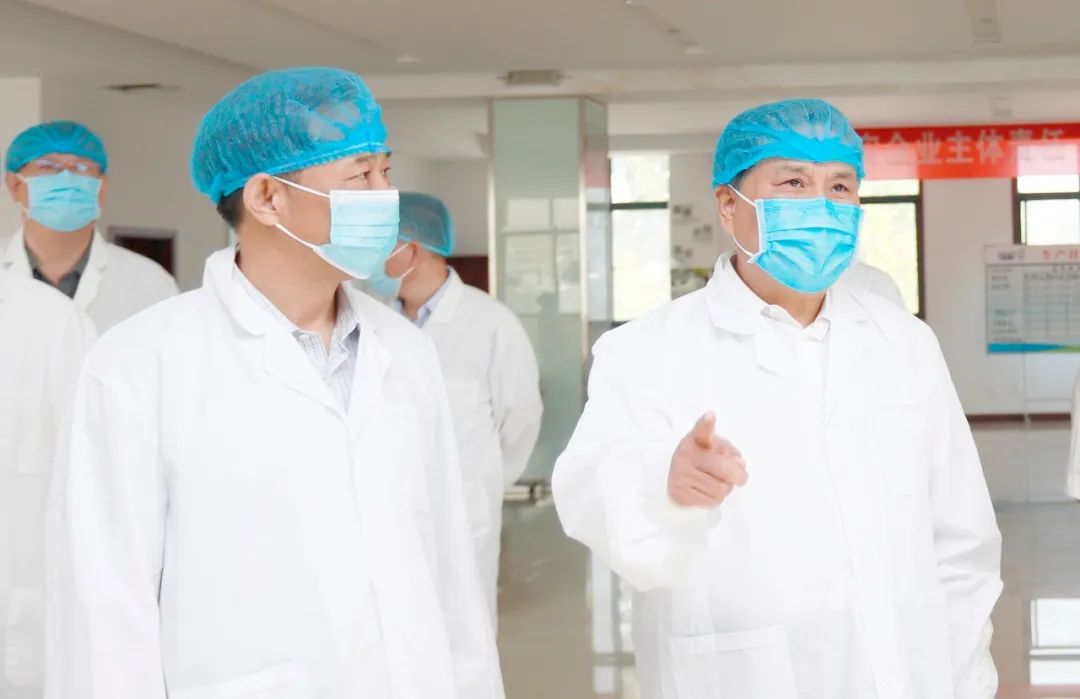 快訊丨河南省人民政府副省長武國定蒞臨花花牛乳業(yè)集團瑞亞牧業(yè)調(diào)研奶源基地建設情況